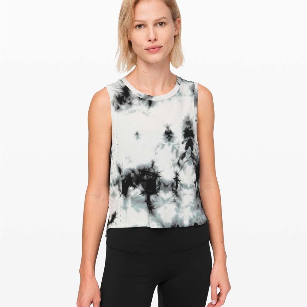Lululemon Train to be Tank Shibori Tie Dye Deep Coal Size Small